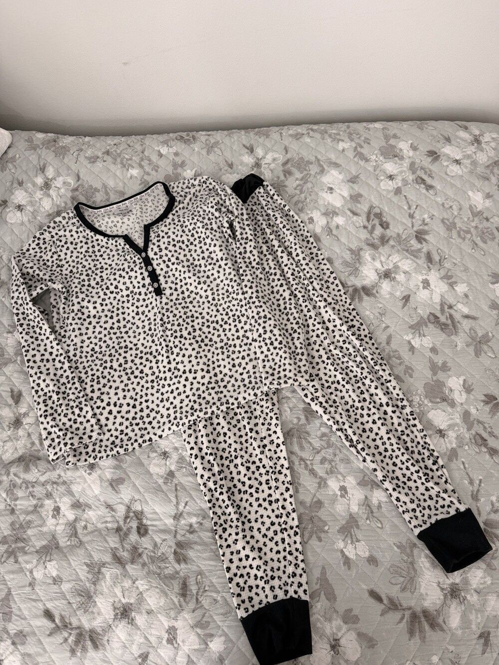 Nine West Pajama Set Women's XL Leopard Print Long Sleeve Henley Lounge Sleepwea